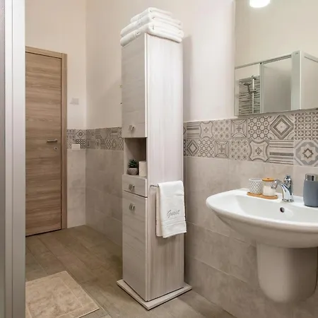 Attico Park Con Parcheggio In Centro Ad Apartmán